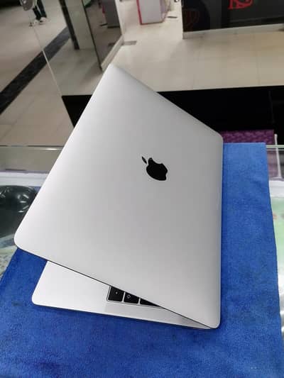 MacBook Pro 2017 (13 inch)