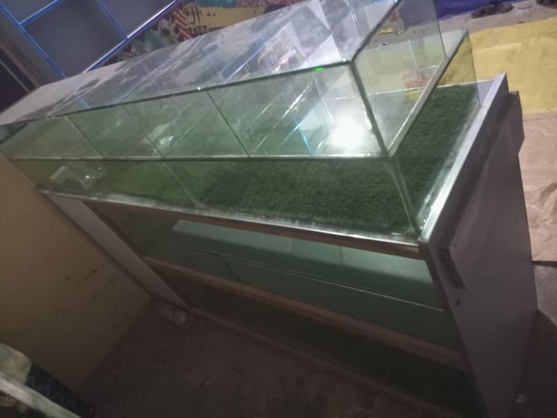 shop front side table 2