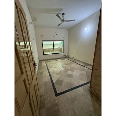 2 Bed 2 Bath TV Lounge Kitchen 2nd Floor Flat For Sale