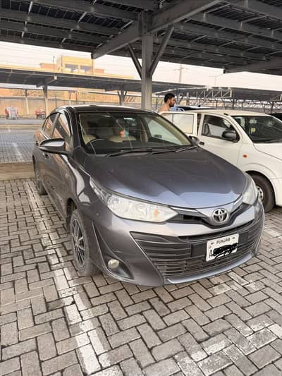 Toyota yaris 1.3 ativ