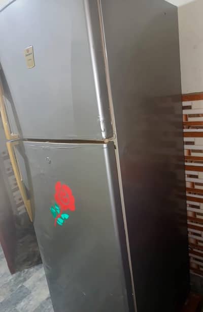 Dawlance refrigerator Large Size All Okay 0.3. 0.0. 2.0.0.7. 3.1. 6