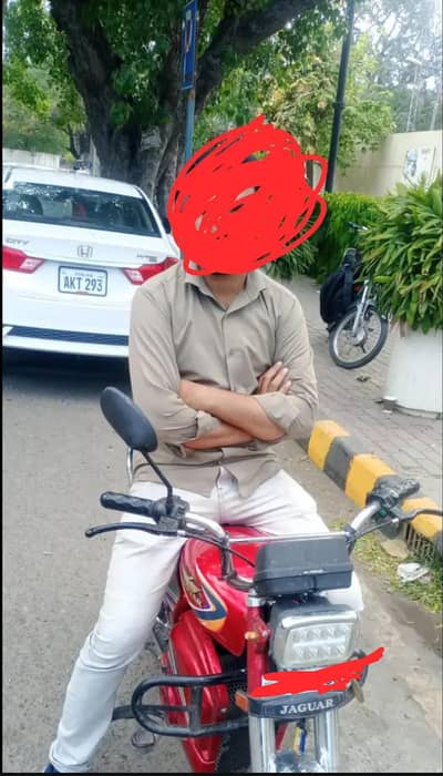 Ms Jaguar E70 with brand-new battery box