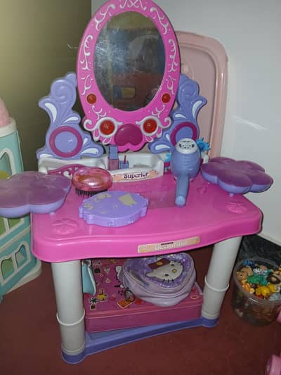 Pre-loved Pretend Toy Dressing Table for your Princess