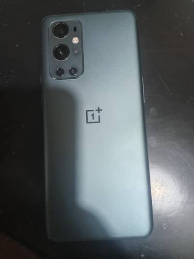 One plus 9 pro 8+8/256