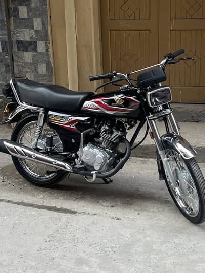 Honda CG 125 Brand New Condition 2024 model Islamabad Registered