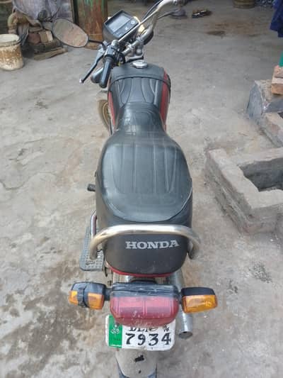 Honda CD 70 2016 Model