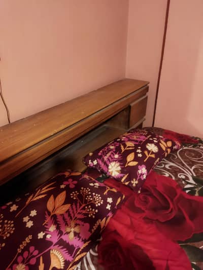 double bed with mattress