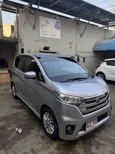 Nissan Dayz Highway Star 2015 | 2018 (Full Genuine) - Top of line