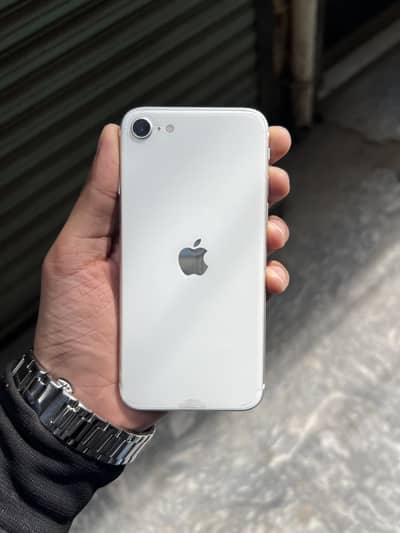 PTA Approved iPhone SE 2020 64GB White | 10/10 Condition