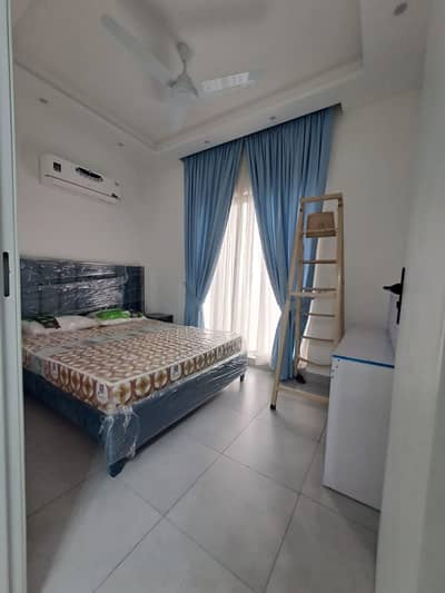 10 MARLA PORTION FOR RENT