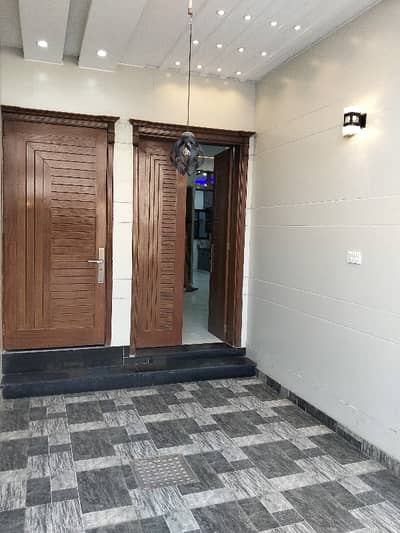 5Marla House For Rent  Beautiful House  Near To Park  Near To commercial  Beast opportunity