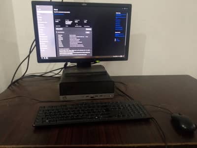 HP Elitebook Desktop Computer with LCD, Keyboard, Mouse