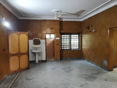 10 Marla Upper Portion For Rent