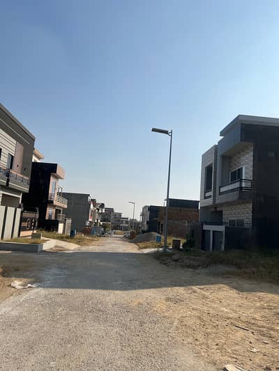 Plot For Sale Mumtaz City Chenab Block