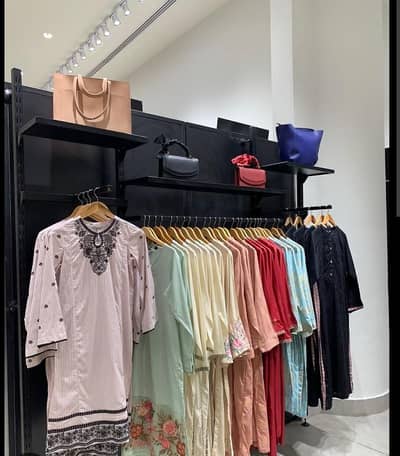 Required female staff