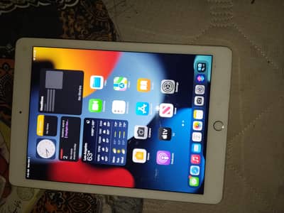 ipad air 2 model number A1567 good condition