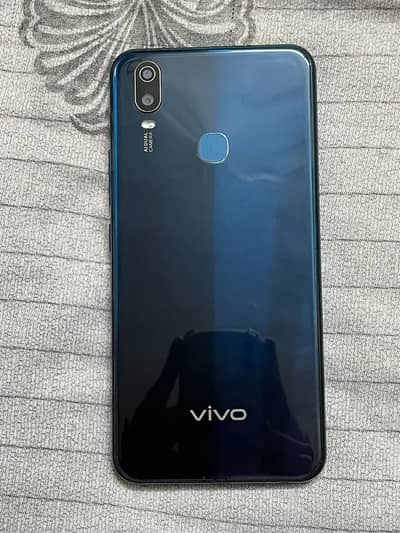 Vivo Y11 (3GB RAM / 32GB ROM) – Excellent Condition – With Box