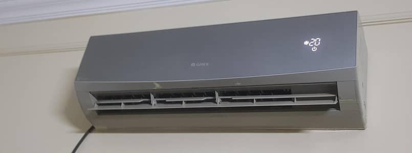 Gree 1.5 Ton i  Air Conditioner  With Remote ( Gas Refill  Required)