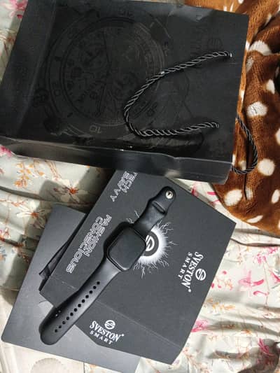 digital watch / sevestone watch