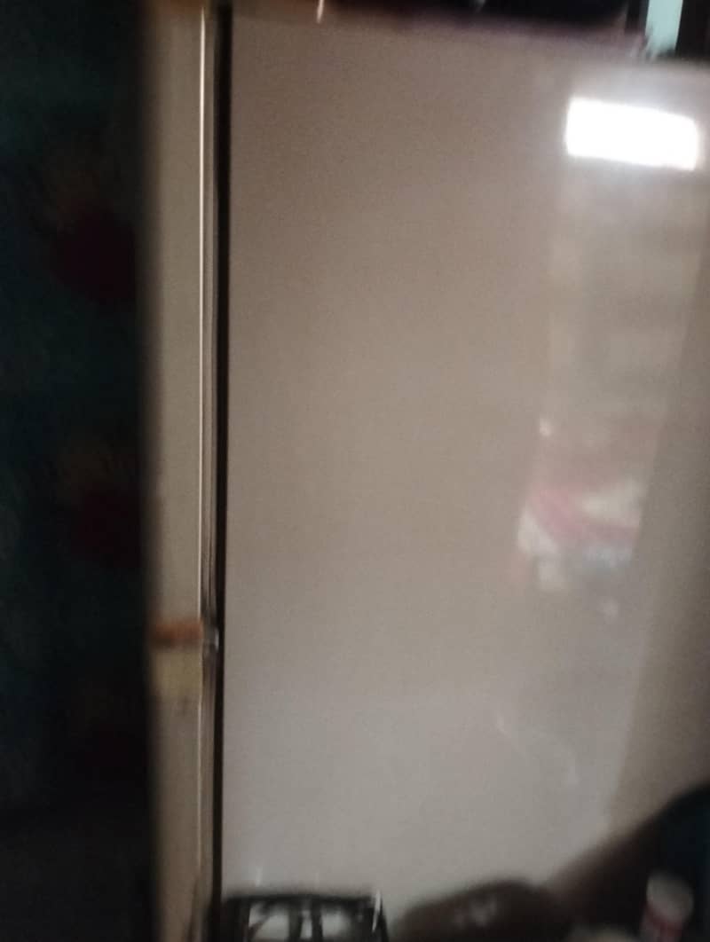 پرانا اورجنل والا ڈاولینس گیس بھروانی ہے 20 ہزار سے کم والے رابطہ نہ ک 2