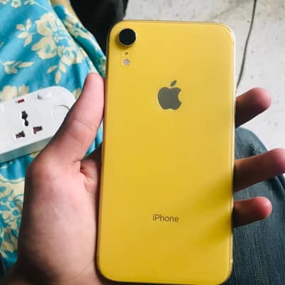 iPhone Xr 128gb jv warranty recently expired
