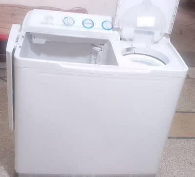 washing maching with spinner