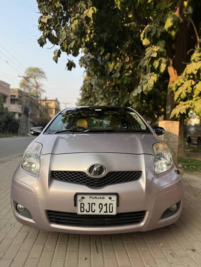 Toyota Vitz F 1.0 push start