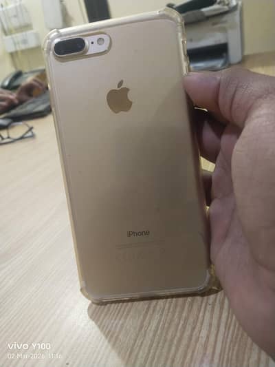 iphone 7 plus. front camera not working.  all set okay.