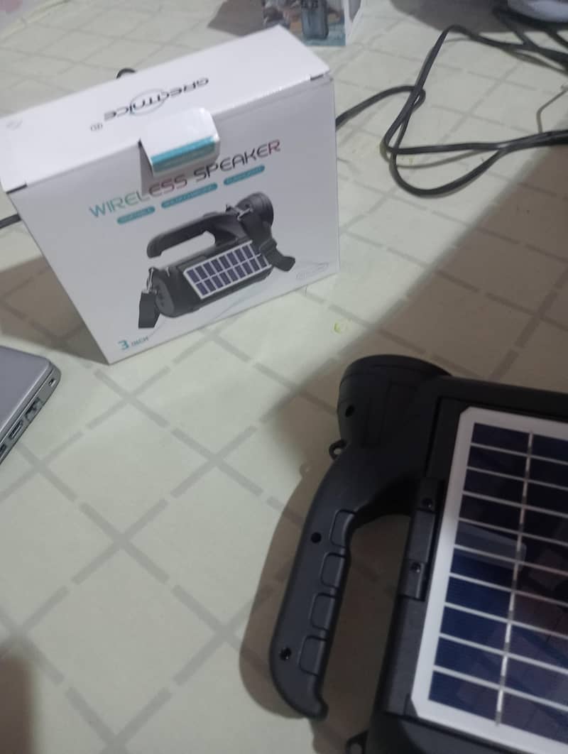 Bluetooth speaker  4