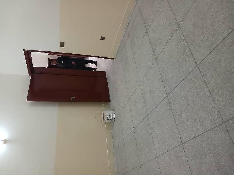 5 Beds Attached Baths 5