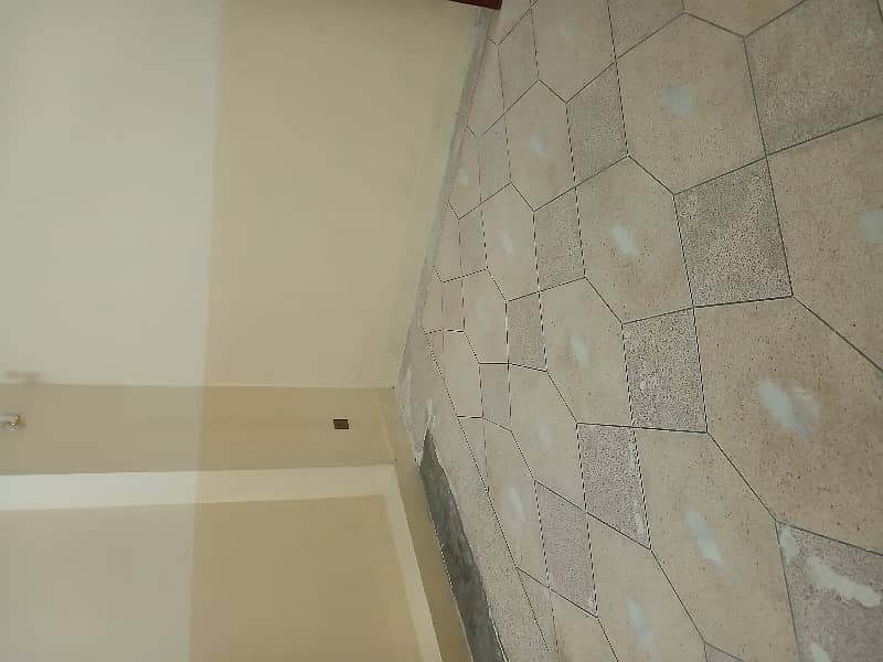 5 Beds Attached Baths 8