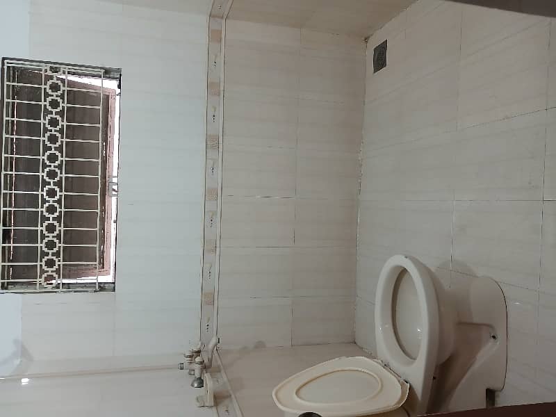 5 Beds Attached Baths 12