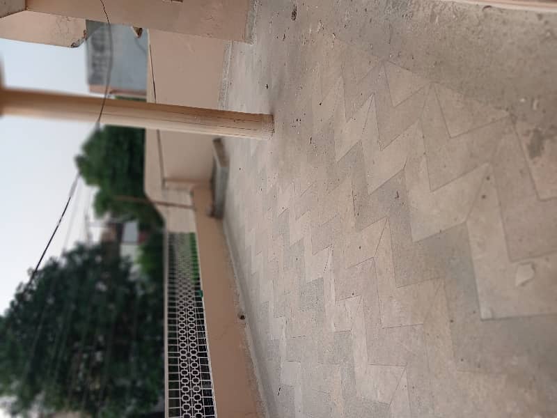 5 Beds Attached Baths 13