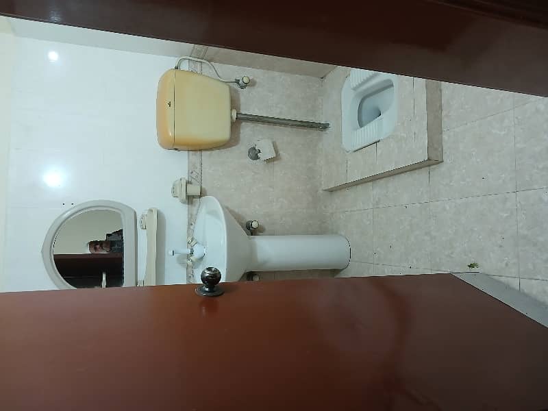 5 Beds Attached Baths 19