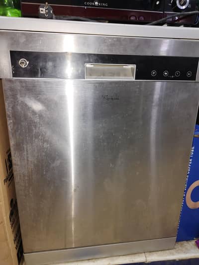 Dishwasher whirlpool