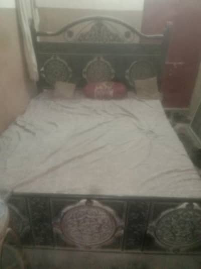 Full size bed for sale