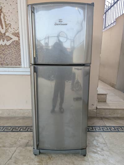 Dawlance Fridge (Compressor Kharab hey)!