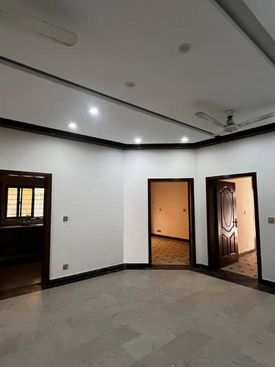 10 Marla Upper Portion For Rent In Sahafi Colony (Lahore Press Club Housing Scheme) Main Canal Road Lahore