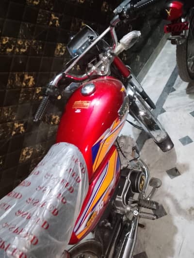 BRAND NEW HI SPEED 25 MODEL VERY LESS USED