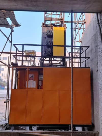 Construction Cargo Lift for Sale 1 Ton 1000 KG Capacity Heavy Duty