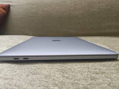 MacBook M1 Pro (13-inch, M1, 2020) – 16GB RAM _ 1Tb Storage