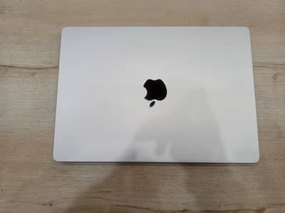 Macbook Pro M3 8GB 512