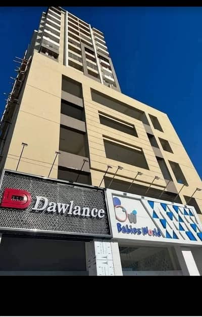 3 Bed Drawing Dinning Lounge Kitchen Parking Lift Car Parking.   Paint Flat For Rent