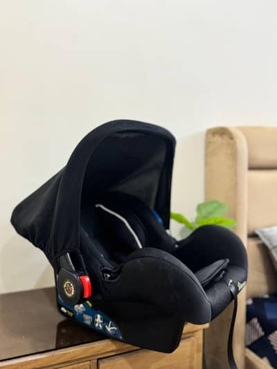 infanties baby carrycot for SALE