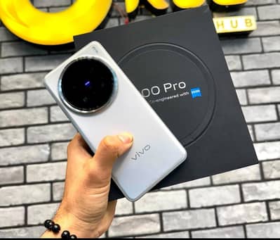 vivo x200 pro 10/10 condiction
