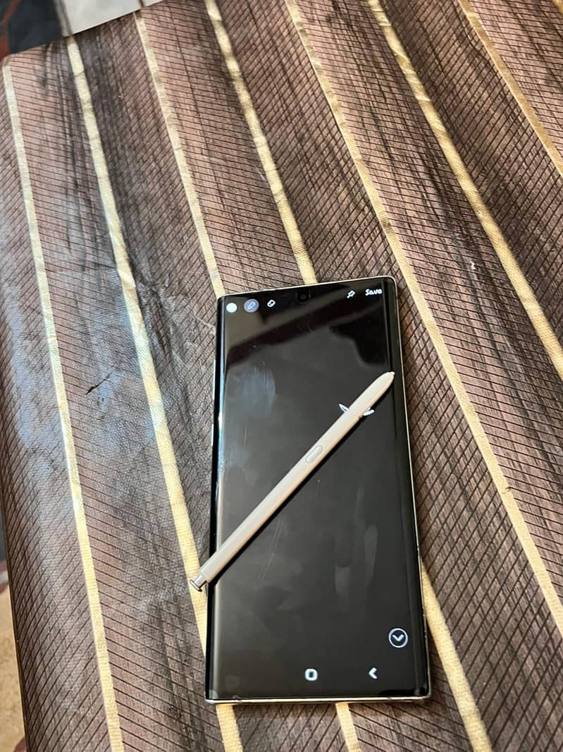 Samsung note 10 plus 9