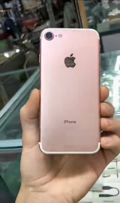 IPhone 7 128 gb non pta original battery health 75. .  finger not work