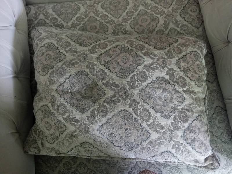 white / golden sofas. 3