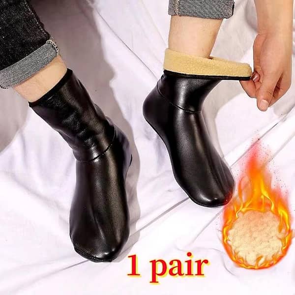 High-Quality Unisex Leather-Look Warm Winter Socks with Anti-Slip Sole and Fleece Lining