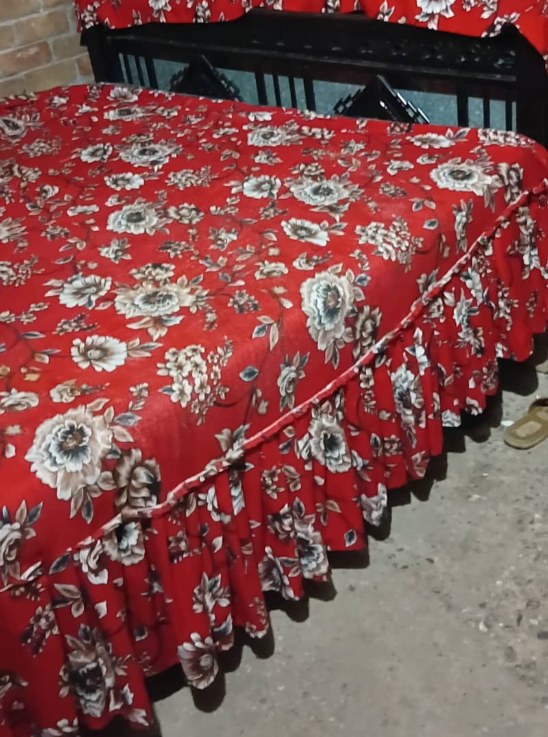 King size bed 1